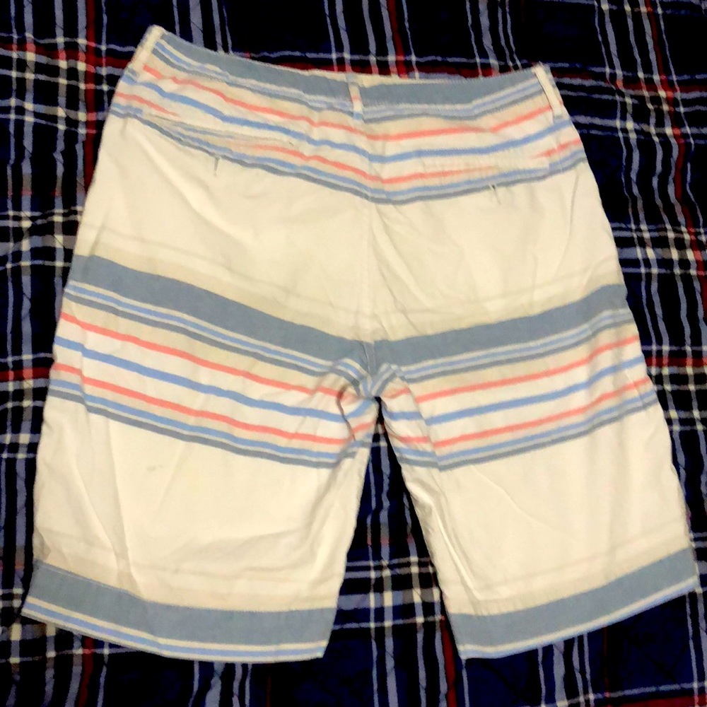 Striped shorts - Picture 2 of 3